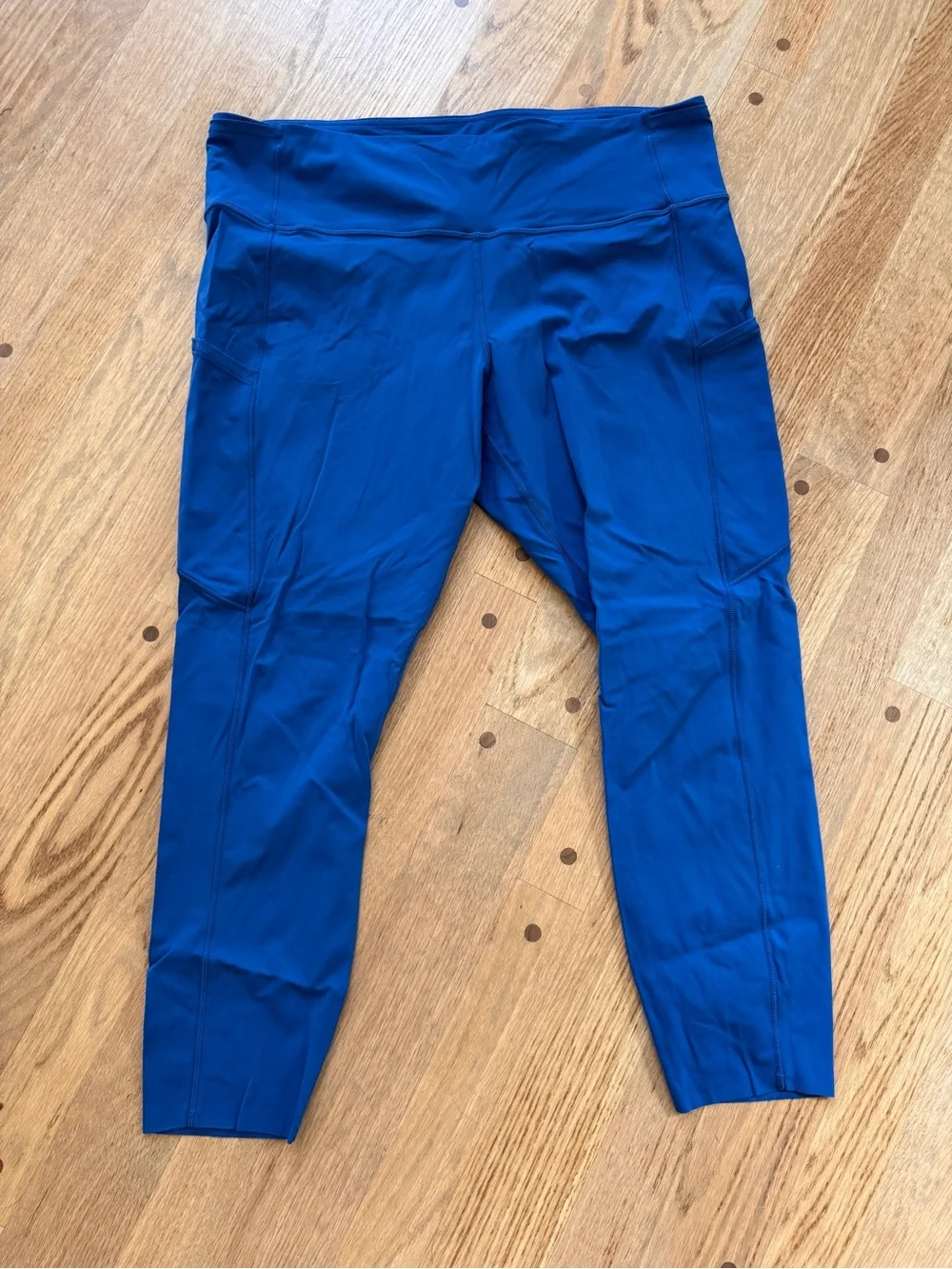 lululemon athletica Women’s Blue Capri Leggings - Sz 16, GUC